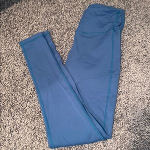 Dark blue athletic leggings